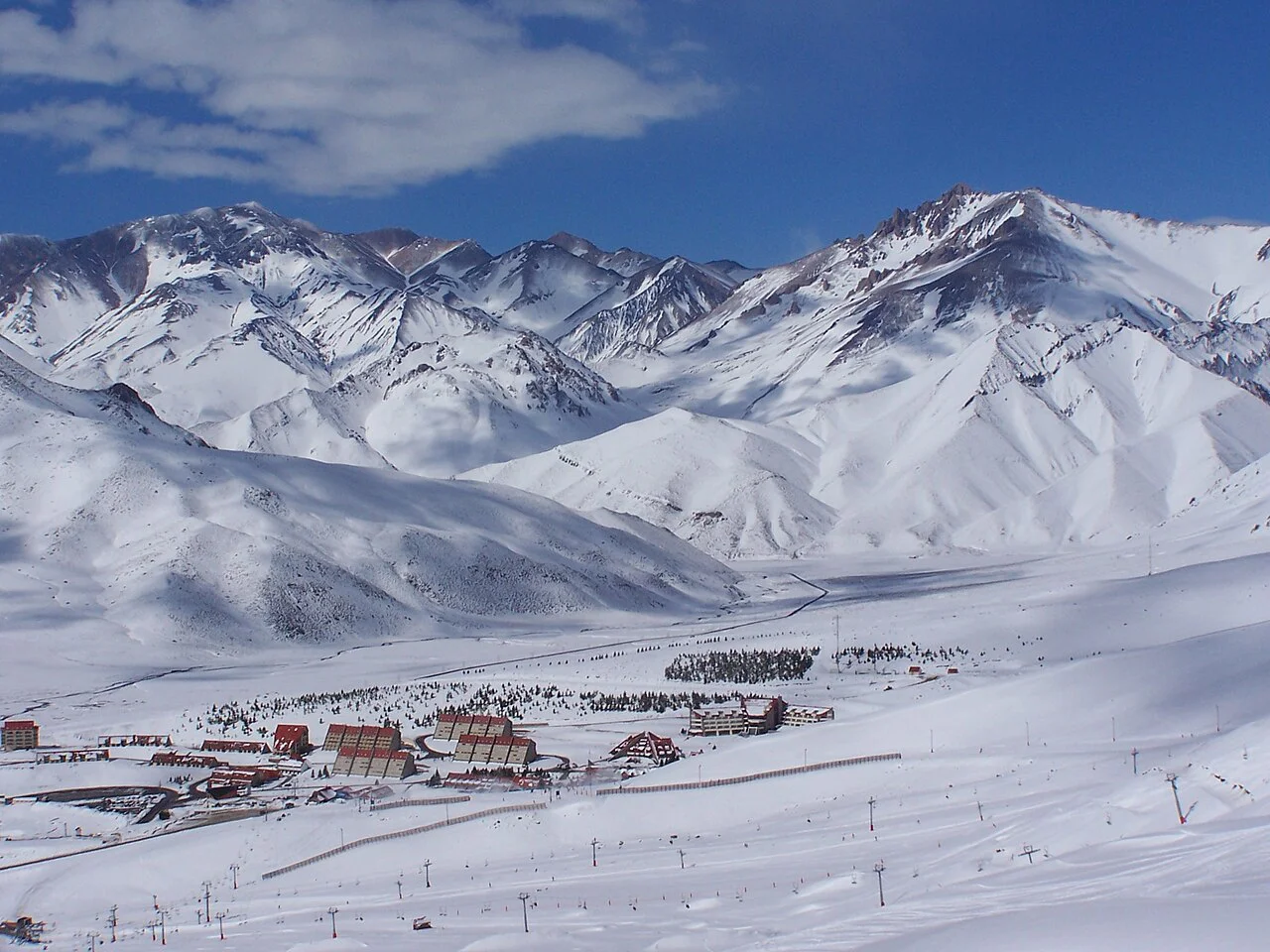 Las_Leñas_Mendoza_Argentina_by_Andre_Charland