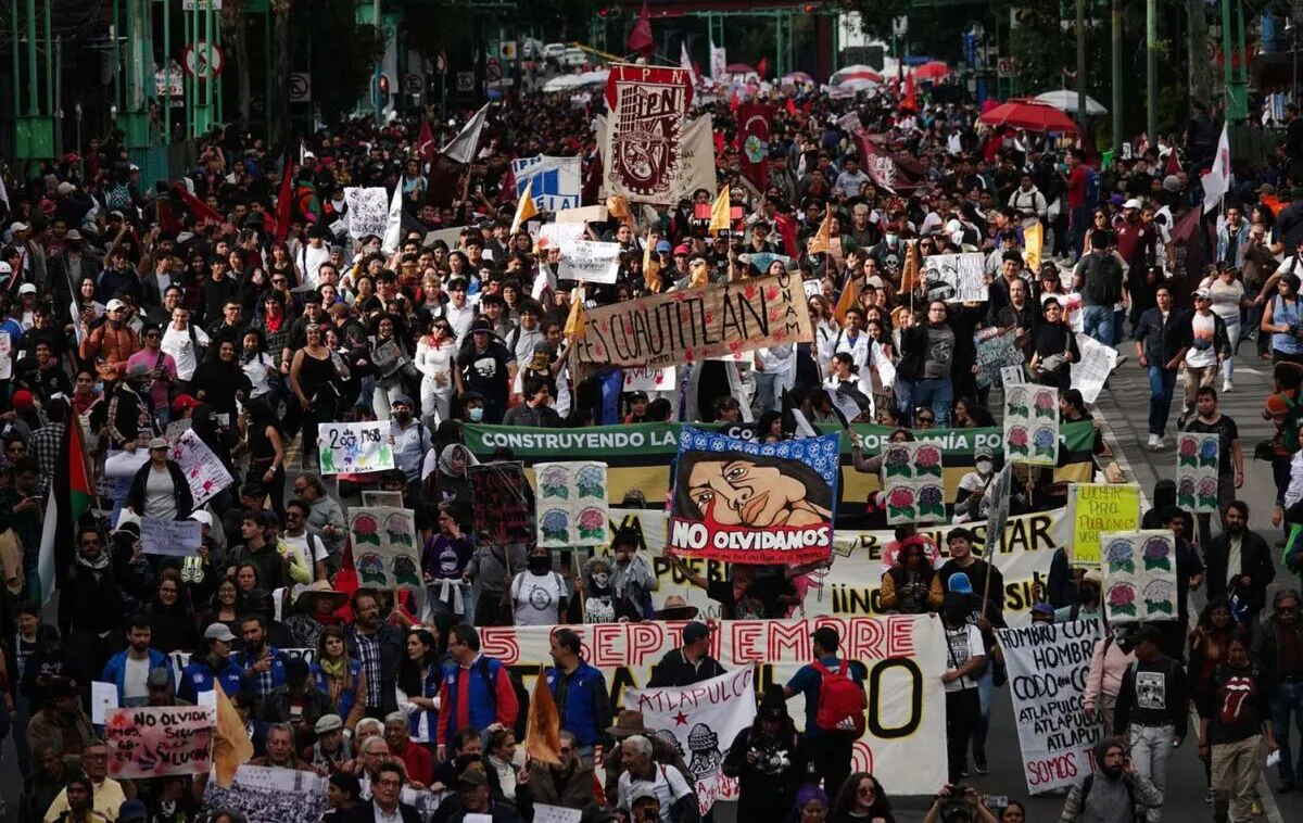 marcha-octubre-ciudad-mexico-foto_0_13_1200_758