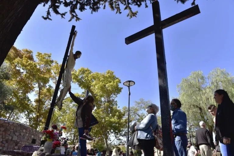 f768x1-165583_165710_5050