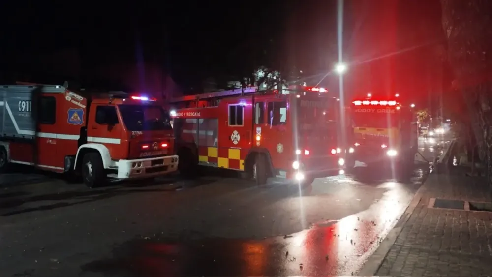 bomberos mendoza noche