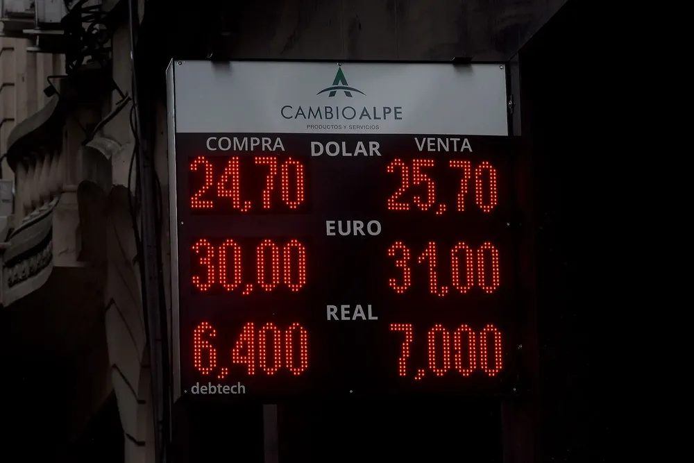 DOLAR-CAMBIO-CITY-PORTENA-9