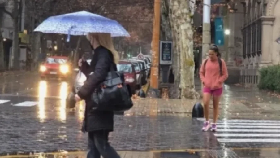 68b211b42c67f_905_510!