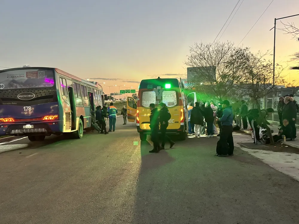 choque micro ambulancia