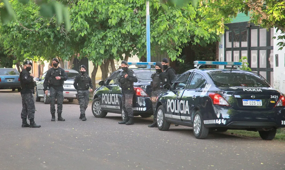 policia mendoza 2